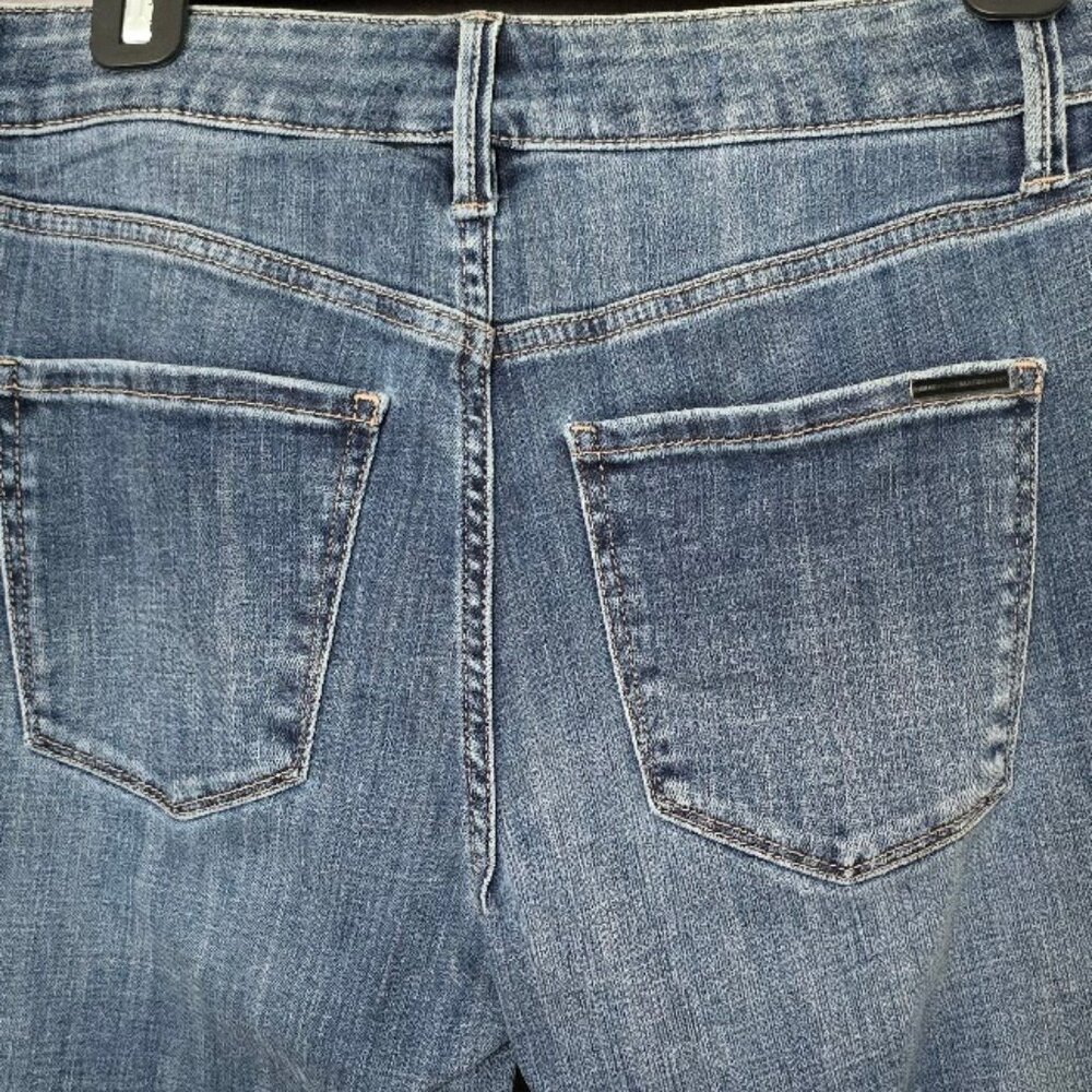 WHBM Doce Antique Embellished Limited Edition Jeans Curvy Midrise Sz 4 Short NWT - Picture 6 of 6